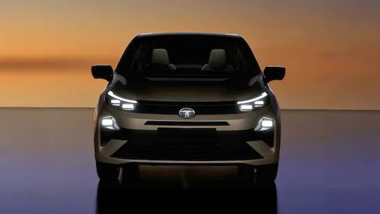 2025 Tata Altroz Facelift