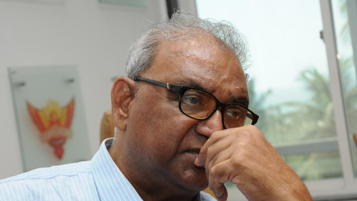 Olympics bronze medallist Dr Vece Paes