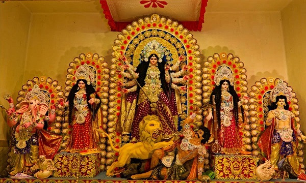 BJP to send Bengali leaders to Durga Puja in other states
