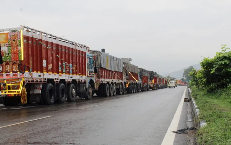 Jammu-Srinagar highway closed