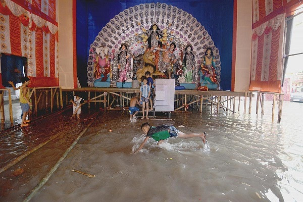 Durga Puja in flooded Chaltabagan (Symbolic picture)