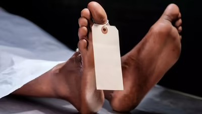 Mysterious death in Golf Green