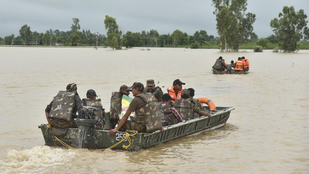 Rahul urges PM Modi for special flood relief package