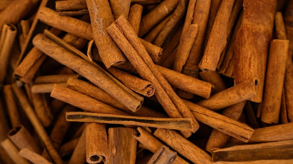 Cinnamon for Hair Care