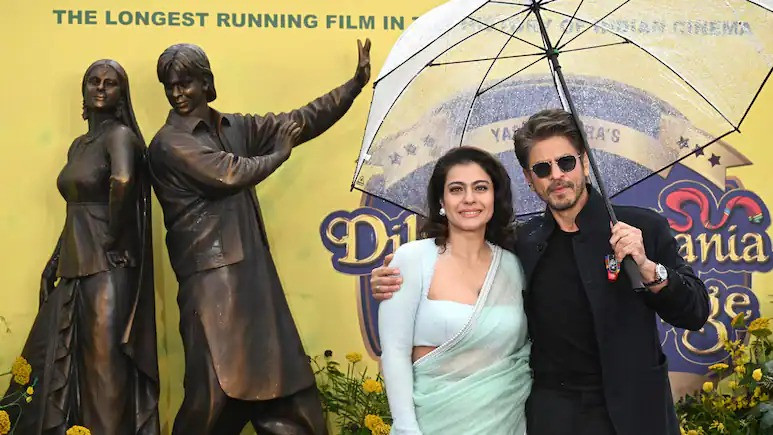Shah Rukh Khan and Kajol unveil DDLJ bronze statue in London